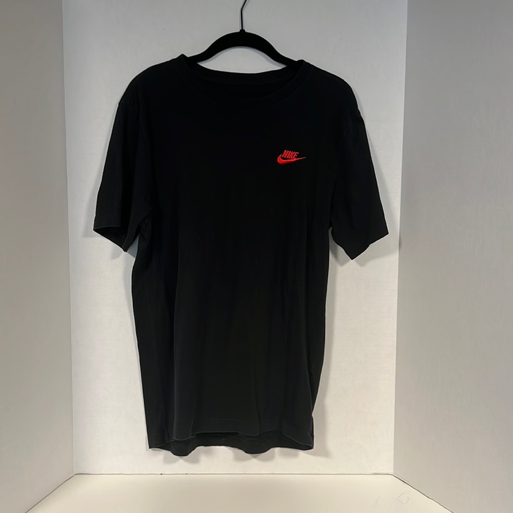 Nike Mens tee shirt.